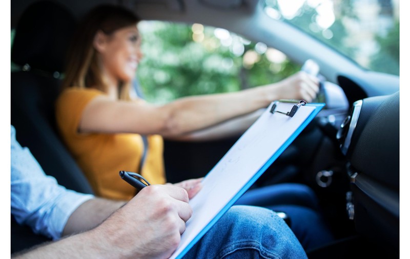 4 secrete pentru a promova examenul auto