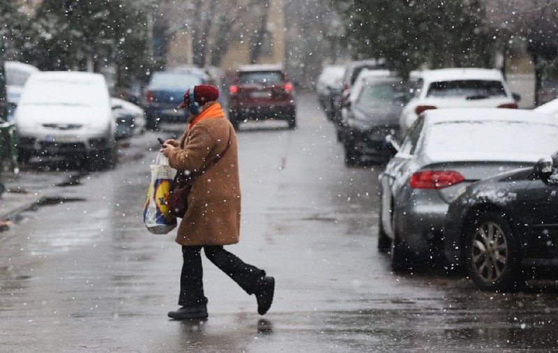 Ninsori în București și alte orașe din sudul țării: stratul de zăpadă va fi de până la 15 cm. Temperaturile scad și până la -15 grade zilele viitoare