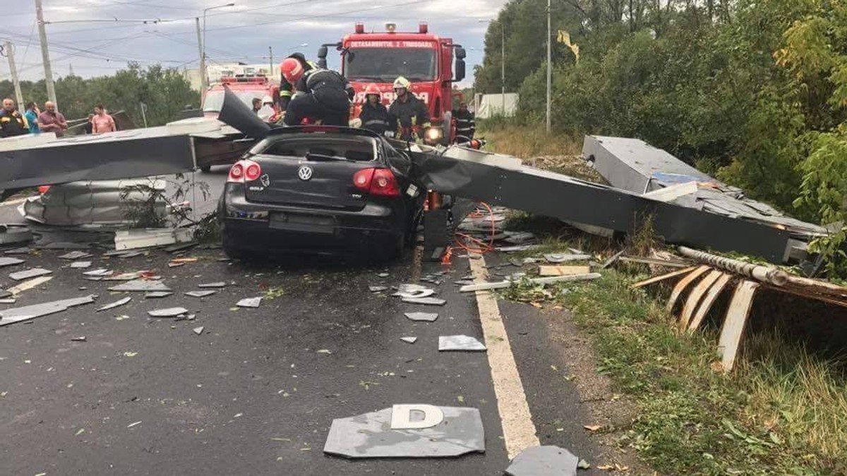 Primăria Timișoara, obligată să demoleze elementele estetice de la poarta de intrare identică celei care a ucis un tânăr
