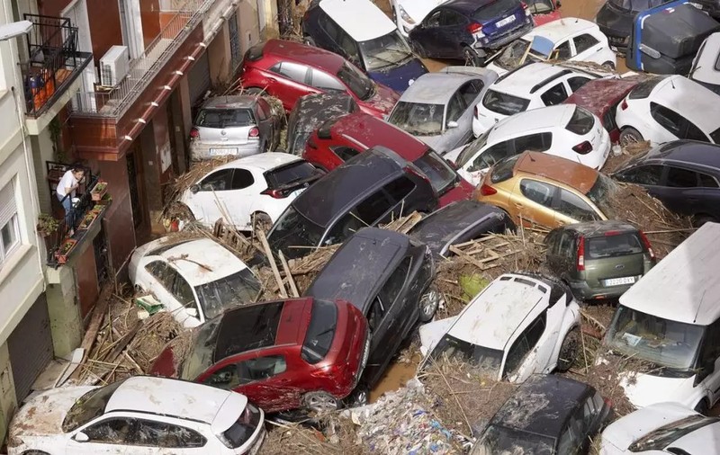 A fost emisă o nouă „alertă roșie” în Spania, tot în regiunea Valencia. Sunt așteptate furtuni „foarte intense”
