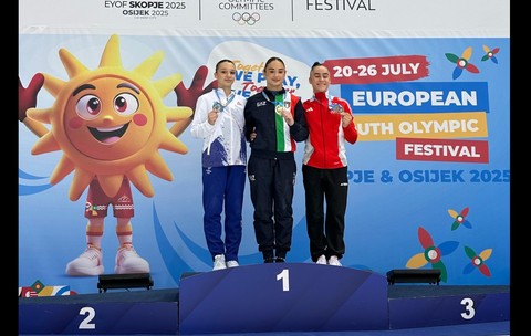 Alexia Blănaru, pe podium Foto: Facebook/ Comitetul Olimpic și Sportiv Român