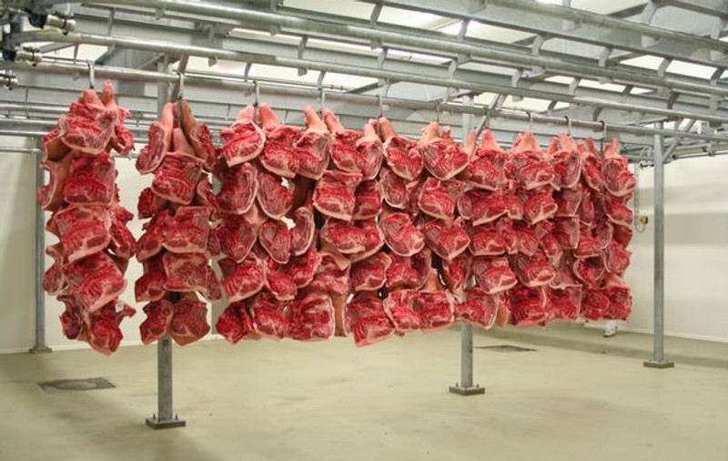 Prețul cărnii de porc este mai mare anul acesta decât anul trecut