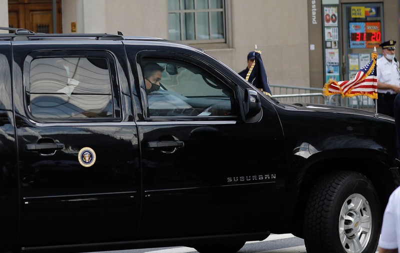 Donald Trump și-a vizitat fratele bolnav la spital, apoi a zburat la resortul său de golf din New Jersey