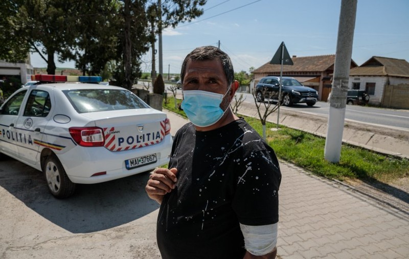 Percheziții la un post de poliție din Tulcea, după ce Libertatea a publicat povestea a doi bărbați, care-i acuză de agresiune pe polițiștii din comună