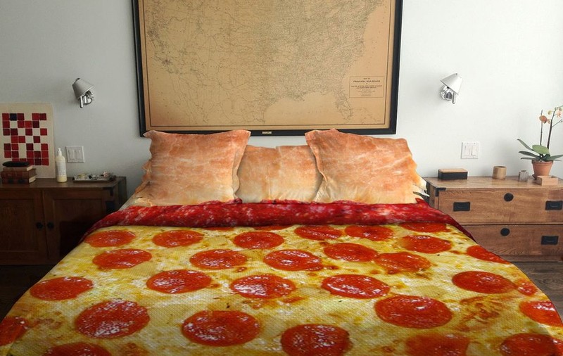 Așa arată PATUL-PIZZA | FOTO