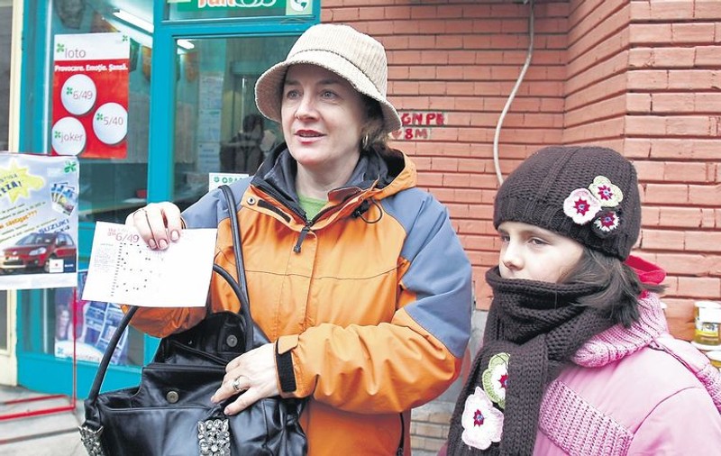 Vom câştiga la loto şi cu trei numere!