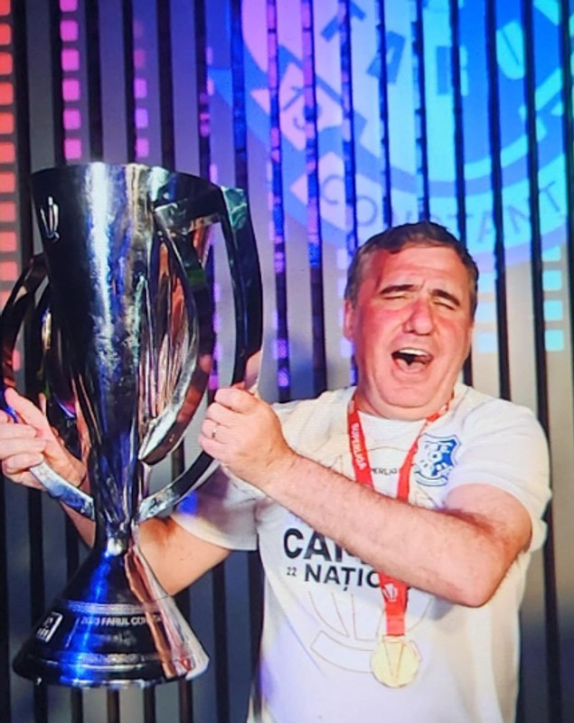 Hagi a fost DJ la petrecerea care a urmat după ce Farul a cucerit titlul în Liga 1
