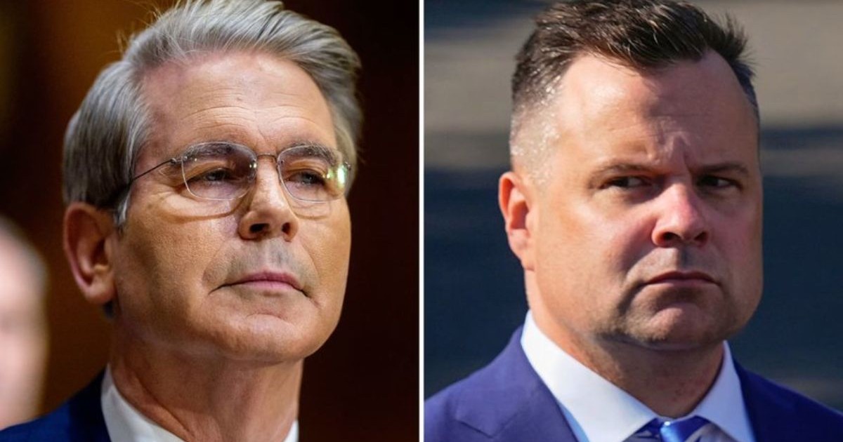 Colaj cu Scott Bessent, stanga, și Bill Pulte, dreapta