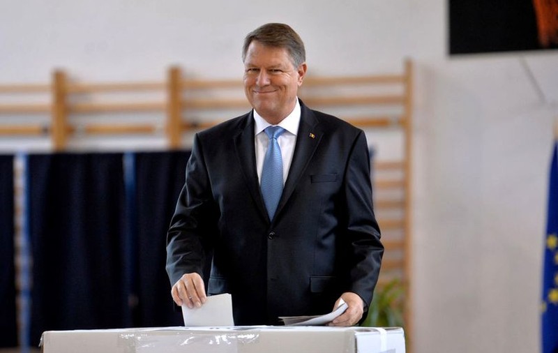 ANUL POLITIC 2019: România preia 6 luni Preşedinţia Consiliului UE. Românii, chemaţi la vot, în două tururi. Iohannis luptă pentru un nou mandat la Cotroceni