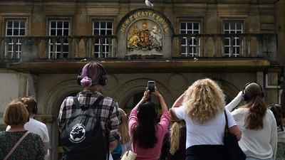 turism-marea-britanie-serial-set-jetting