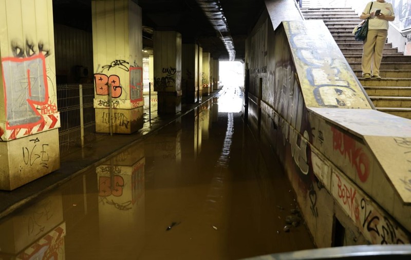 Orașul București, sub cod portocaliu și galben de furtuni, grindină și descărcări electrice. Prognoza meteo ANM pentru perioada 1-3 iulie 2026