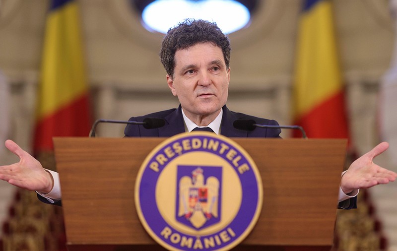 Democrația noastră, batjocura lor 