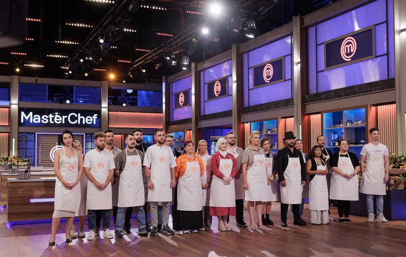 MasterChef 14 octombrie 2024. Cine sunt cei 20 de concurenți care intră în bucătăria show-ului culinar de la Pro TV