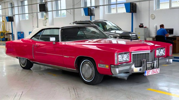 Cadillac Eldorado a atras atenția la RAR Botoșani. Foto: Facebook/RAR