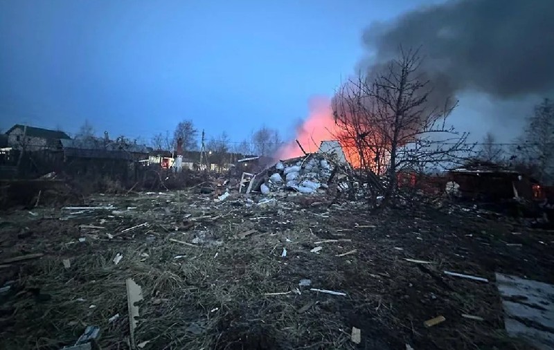 Ucraina lovește Moscova cu drone pentru a doua noapte la rând. Aeroporturile au fost închise, iar Rusia se pregătește de invazie în Kursk