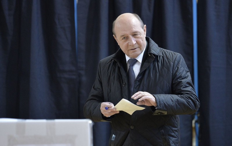 Eugen Tomac spune că s-au strâns semnăturile necesare pentru candidatura lui Traian Băsescu la Primăria Capitalei