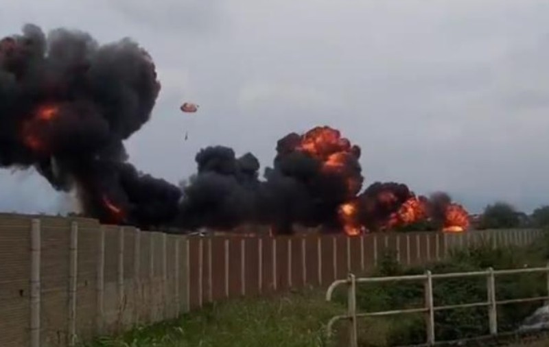 O fetiţă de cinci ani a murit după ce un avion militar s-a prăbuşit în Italia