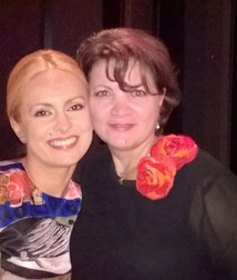 Gina Matache și Simona Gherghe s-au pozat împreună. Cele două au întreținut atmosfera la nunta lui Cotabita