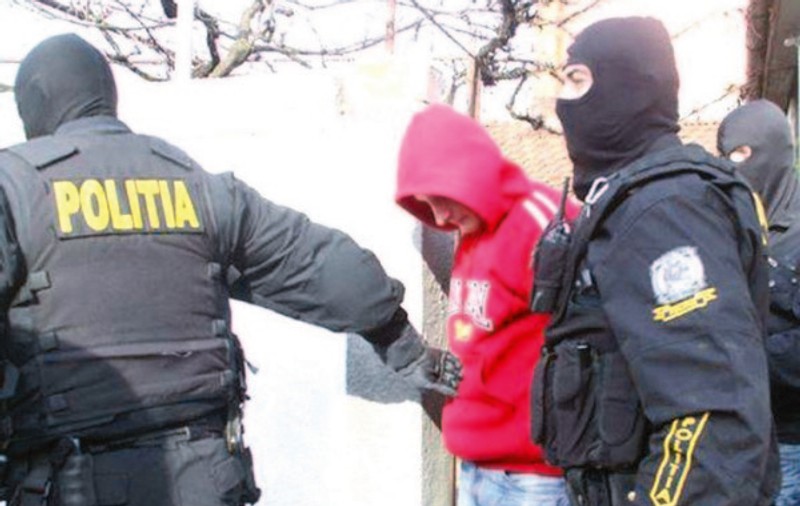 Le-a dat unor oameni “de bine” 200.000 de lei