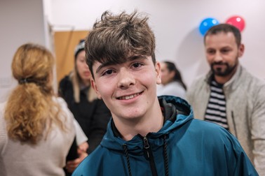 David Mihalache avea 4 ani când s-a mutat cu părinții lui în Anglia. Biserica Evanghelică engleză din Dunstable, UK. 1 decembrie 2021