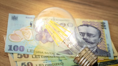 Money,From,Romania,,A,Few,Hundred,Lei,And,A,Light