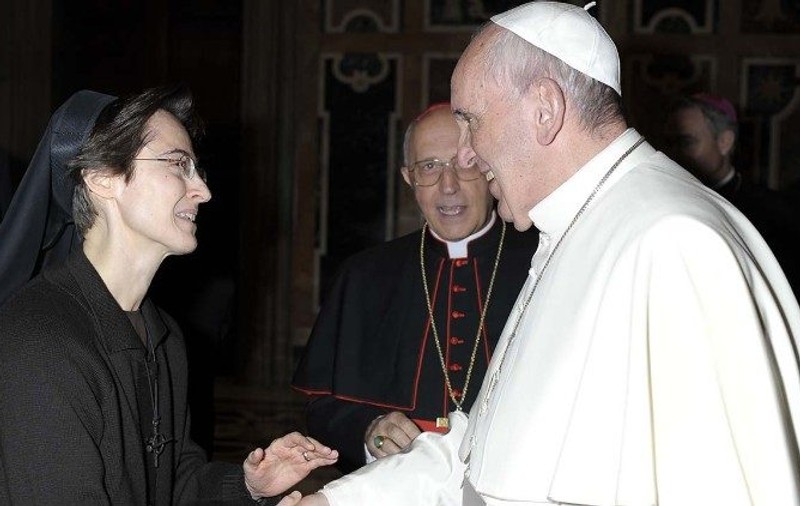 Călugărița franciscană Raffaela Petrini, prima femeie numită la conducerea guvernoratului Vaticanului