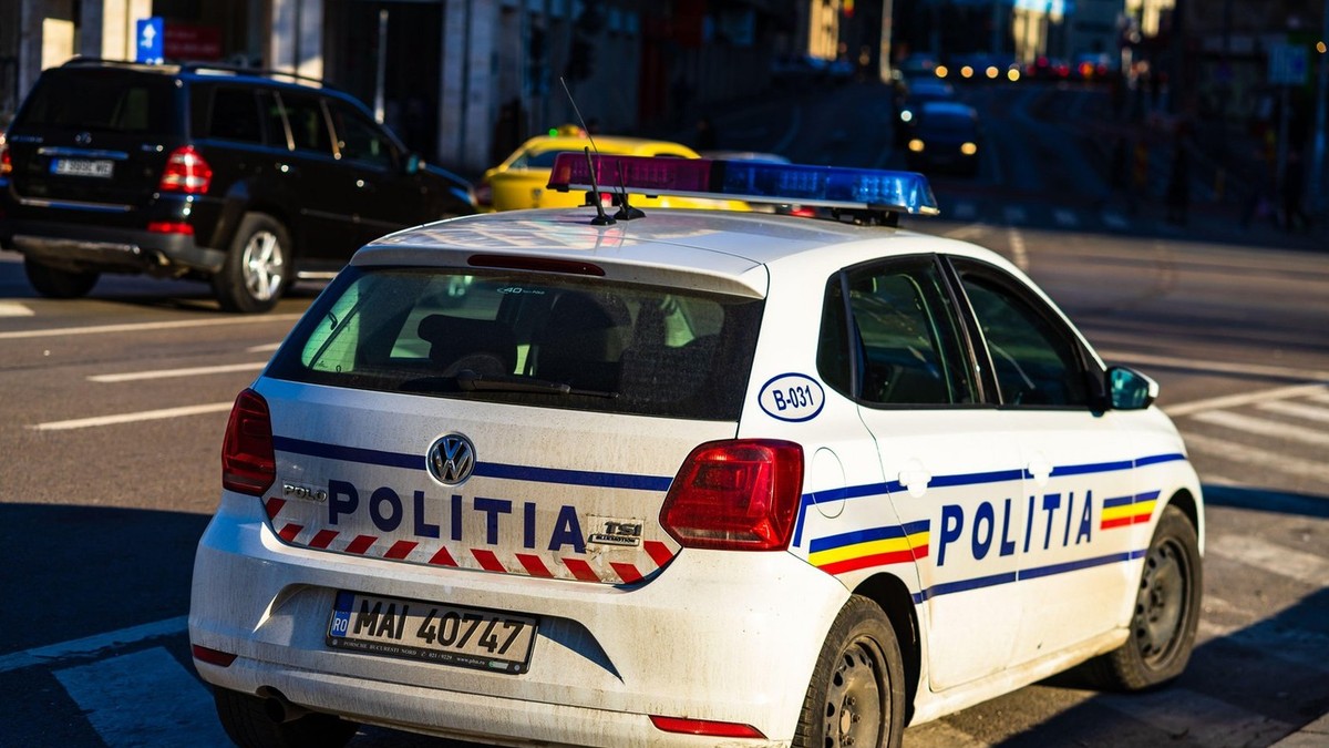 mașina de poliție