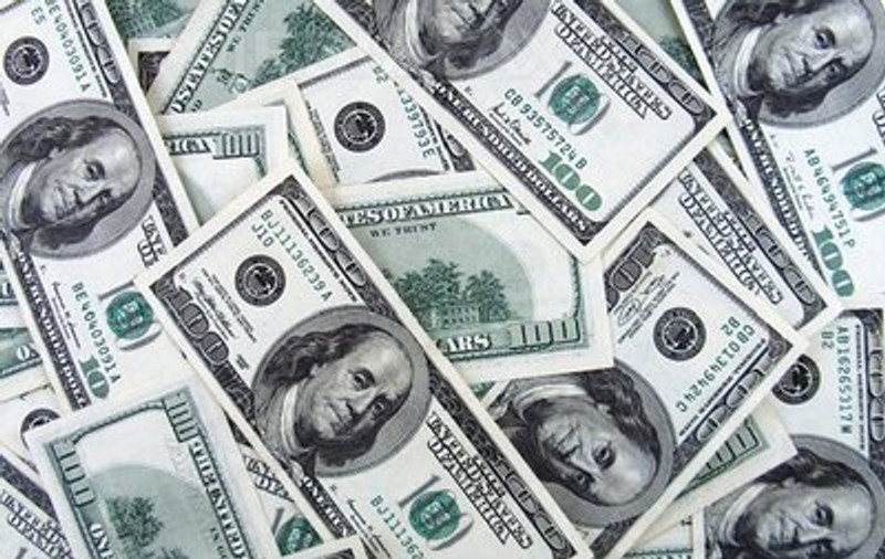 Au încasat indemnizaţii de şomaj de 80 de milioane de dolari în timpul crizei!