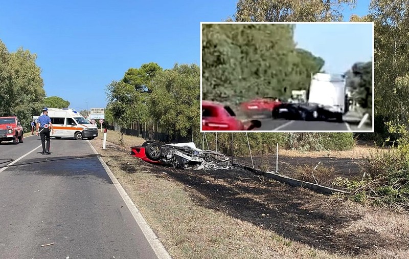 Momentul când un Ferrari, un Lamborghini și un camper se lovesc violent, în Italia. Un cuplu a murit carbonizat în Ferrari. VIDEO