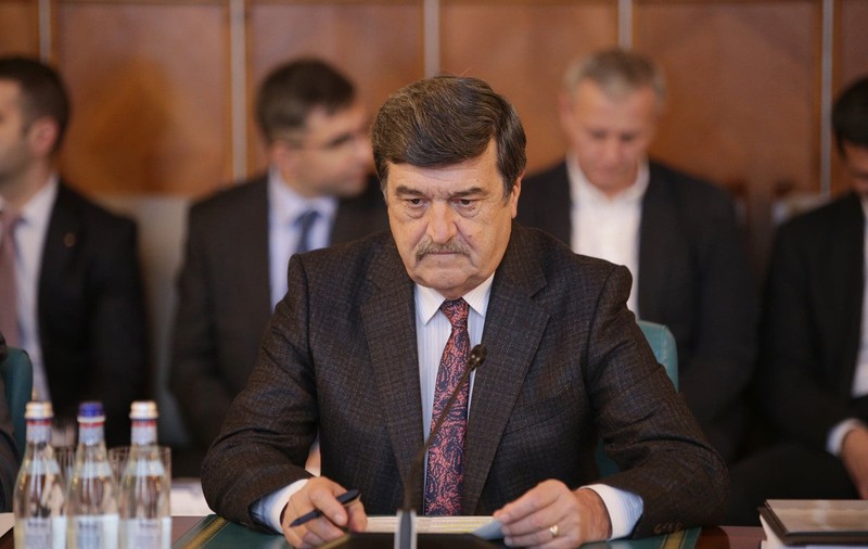 Prefectul Capitalei a cerut în instanță anularea dispoziţiilor prin care Clotilde Armand şi-a majorat venitul lunar