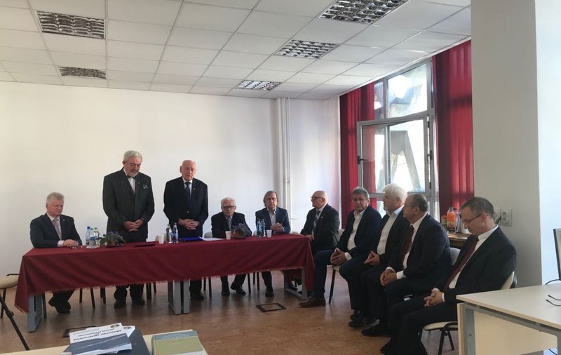 (P) Trei academicieni iluștri din Republica Moldova au devenit comandori ai Ordinului Militar de România