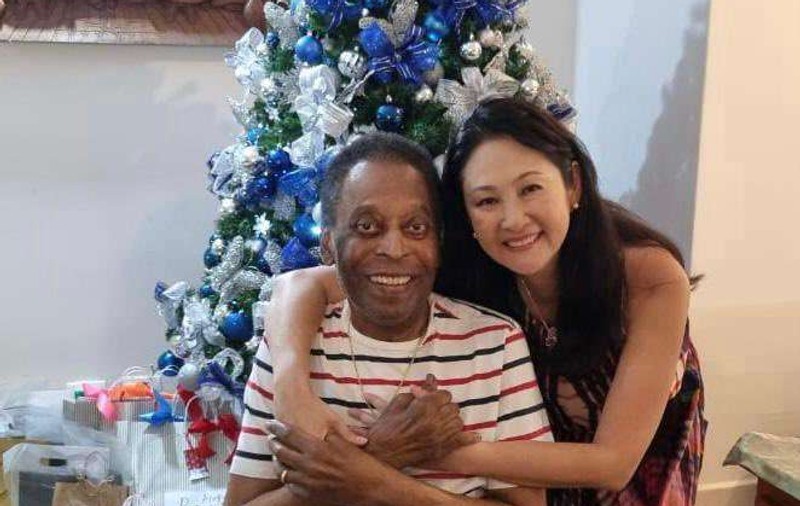 Pele, mesaj de Crăciun după externare: „Sper să aveţi momente de iubire, pace şi unire, la fel ca mine”