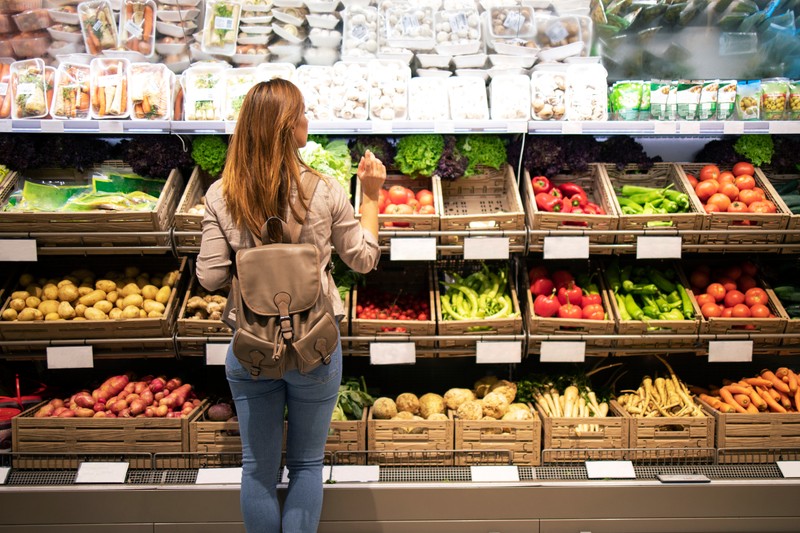 Fructele din import sunt mai scumpe decât cele românești. Foto: freepick.com