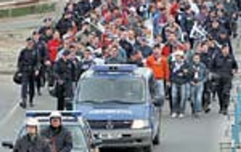 Peste 3.000 de jandarmi la partida de maine