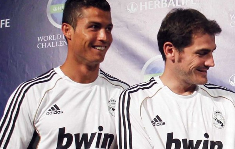 UMILINŢA MAXIMĂ! Iker Casillas NU L-A VOTAT la Balonul de AUR pe Cristiano Ronaldo! Vezi care a fost alegerea portarului lui Real Madrid!
