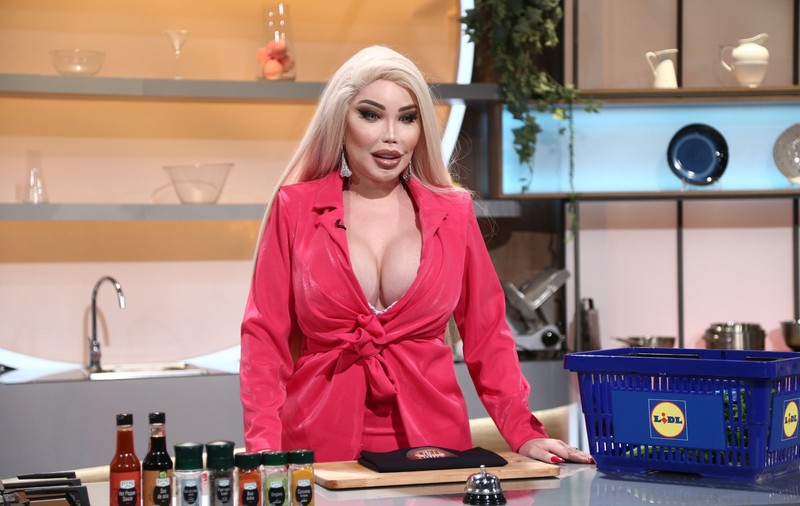 Jessica Alves, cunoscută cândva drept „păpușa umană Ken”, apare la „Chefi la cuțite”. Le-a spus juraților cum s-a transformat din bărbat în femeie