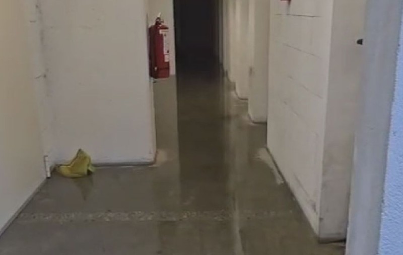 Inundații într-un cartier de lux din centrul Timișoarei, unde un apartament costă 3.000 de euro pe metru pătrat: „E a șaptea oară”