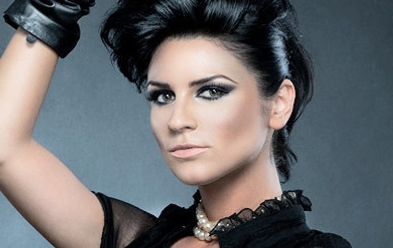Ellie White (Elena ex - DJ Project) a revenit cu o super piesă: "One love"!