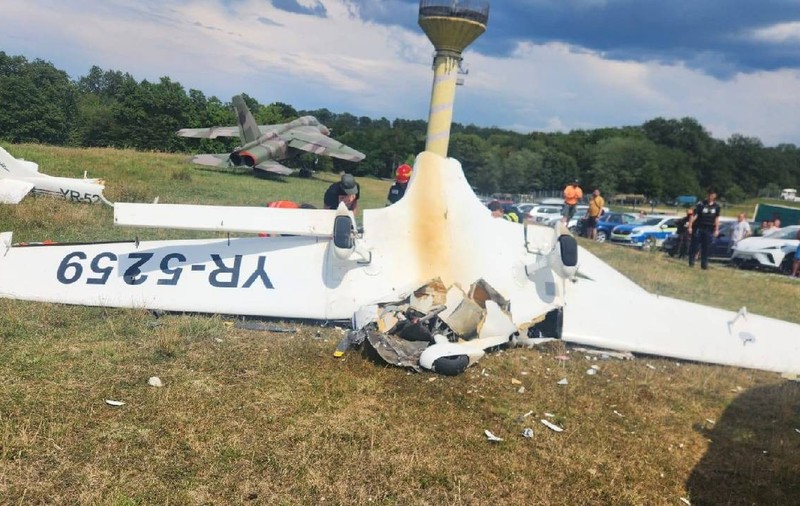 Accident aviatic în Hunedoara: Pilot mort, pasager în stare critică