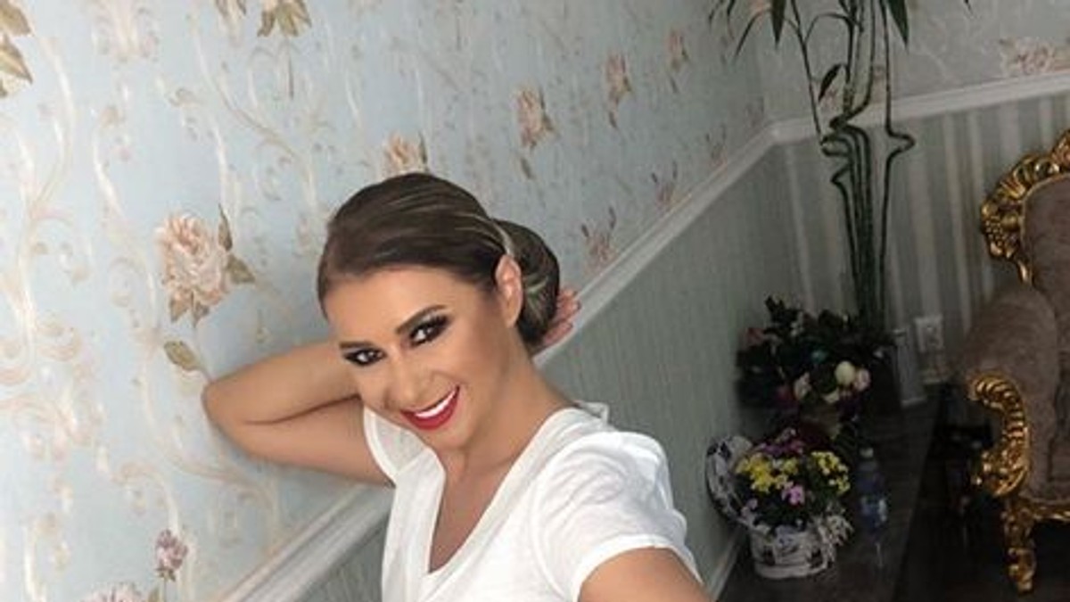 Anamaria Prodan s-a pozat în așternuturi. "După o partidă de amor"