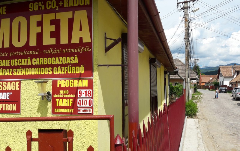 REPORTAJ/ Tratamentul la mofetă - gazele care îți reîntineresc corpul