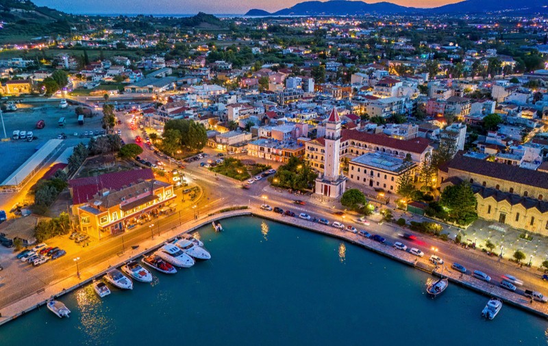 Insula Zakynthos e cea mai aglomerată destinație din Europa: „Se chinuie să facă față milioanelor de vizitatori”