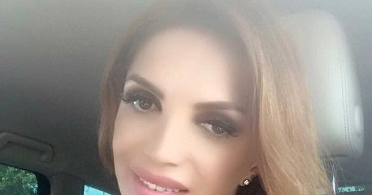 CCristina Spătar, cu bigudiurile pe cap