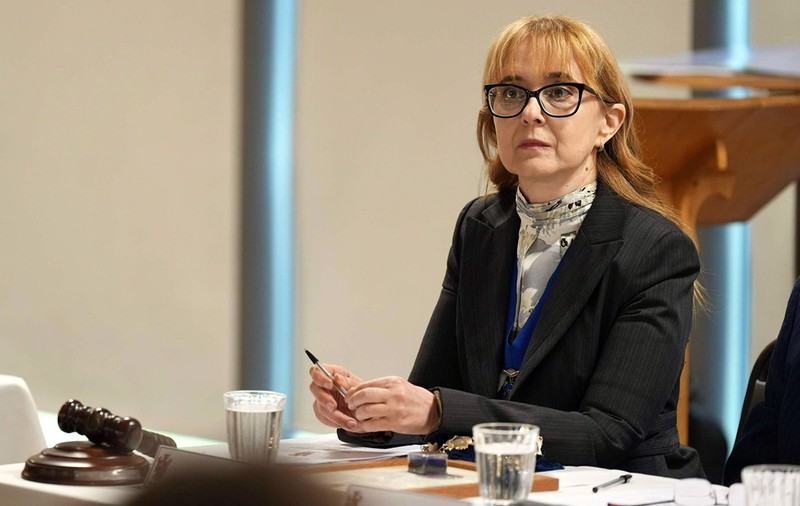 Alisa Russell, prima româncă aleasă primar într-un oraș din Marea Britanie: „Funcția este una voluntară, fără un salariu, dar cu multe responsabilități” 