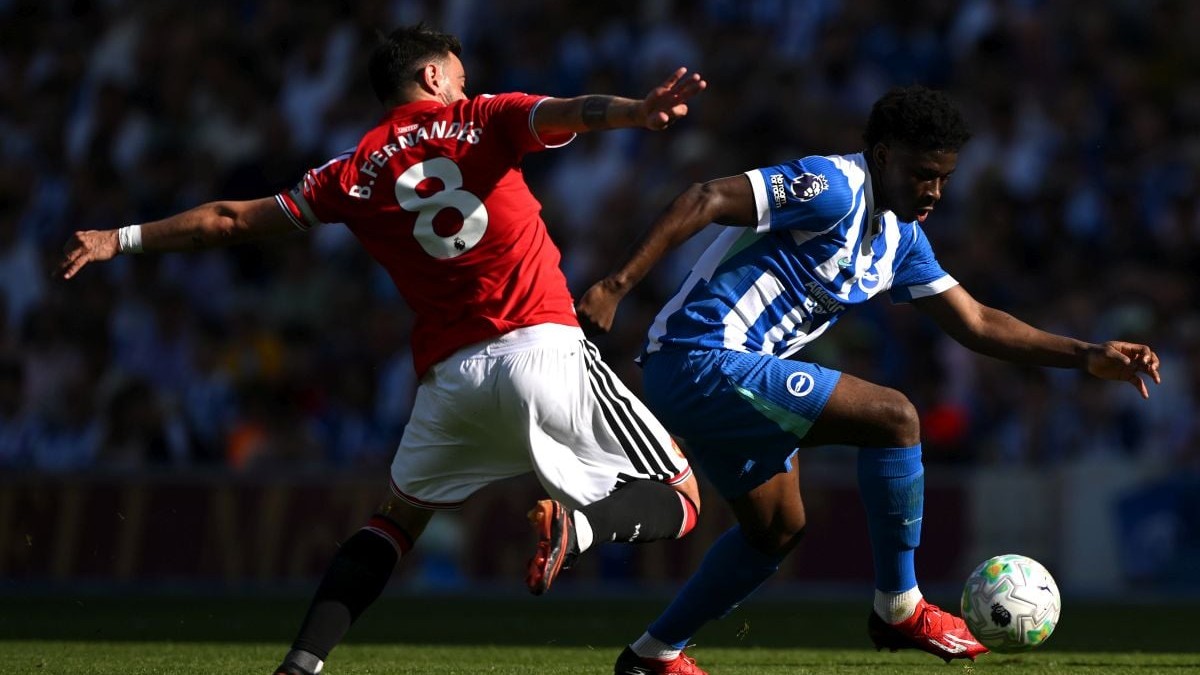 BRIGHTON, ENGLAND - MAY 24: Carlos Baleba of Brighton &amp; Hove Albion is challenged by Bruno Fernandes of Manchester United during the Premier League match between Brighton &amp; Hove Albion and Manchester United at the Amex Stadium on May 24, 2026 in Brighton, England. (Photo by Mike Hewitt/Getty Images)