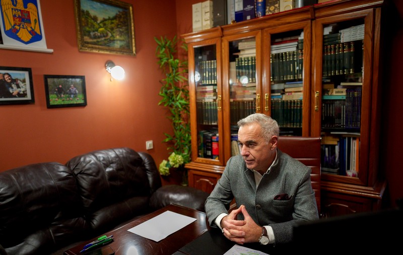 Călin Georgescu recunoaște că s-a întâlnit cu ideologul lui Putin, Alexandr Dughin, cel care a spus că „România va fi parte a Rusiei în curând”