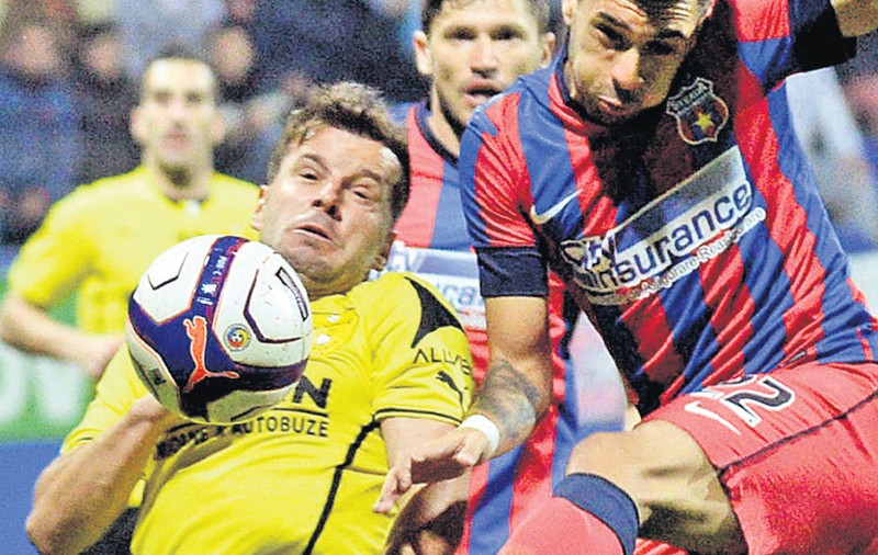 Impresarul Dumitru Tudor are propria variantă despre cum se decide primul 11 la Steaua: «Echipa se face în dormitor!»
