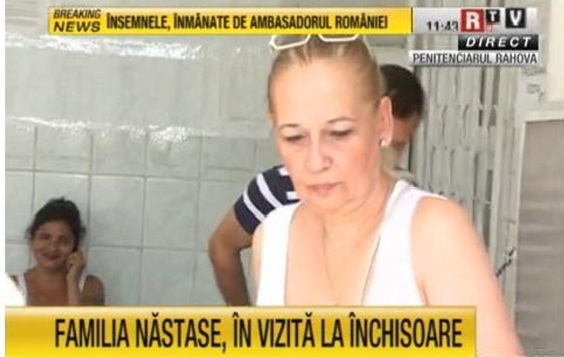 Dana Năstase, îmbătrânită cu 10 ani! Uite-o în vizită la Adrian Năstase! FOTO