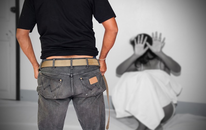 Româncă sechestrată, bătută și violată zile întregi în Italia de un conațional! "Mi-a spus: tu nu meriți să trăiești"