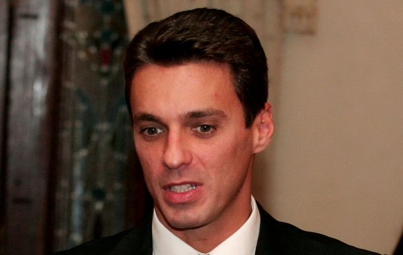 Mircea Badea se revoltă contra artiștilor care iau bani grei de la primării pentru o cântare. Reacția, după ce Andra a încasat 1.000 de lei pe minut